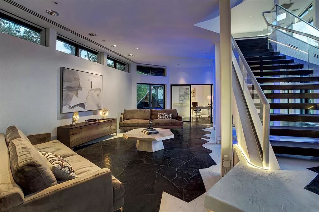 This 4300000 Houston Contemporary Home has unique UFO shaped facade 17