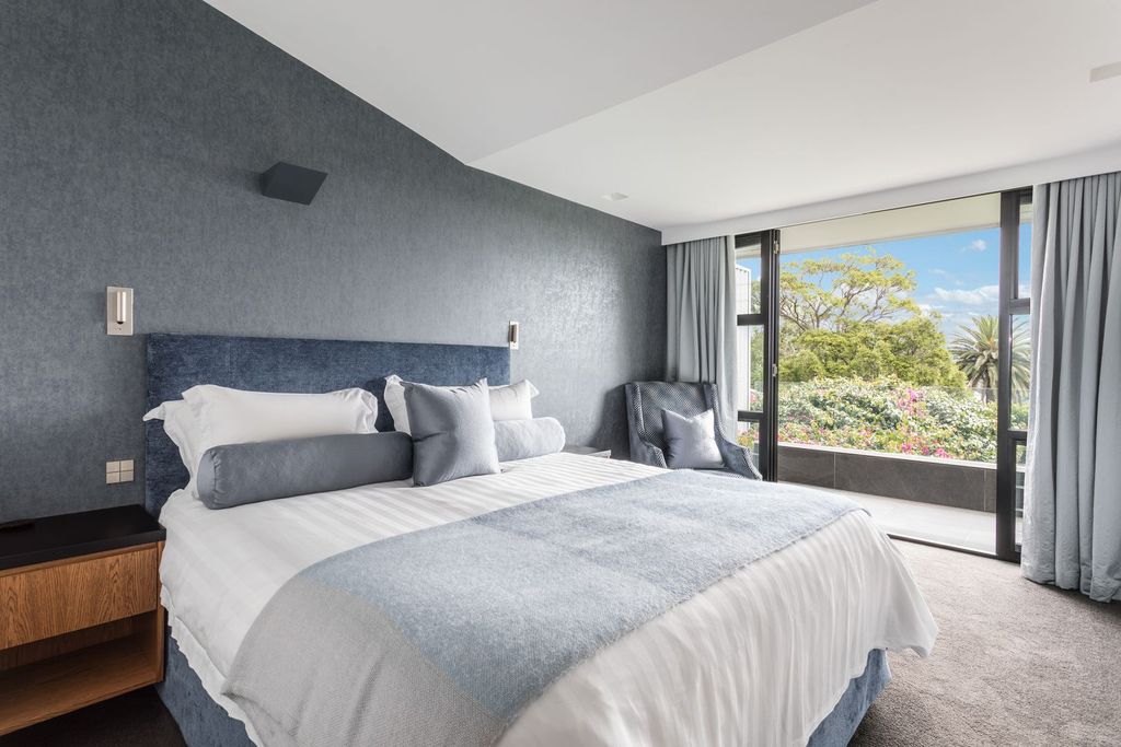 Two level Mosman home in New South Wales with striking view for Sale