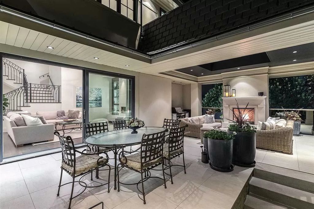 The Understated Elegance Villa in West Vancouver is a gorgeous builder's own home now available for sale. This home located at 915 Sinclair St, West Vancouver, BC V7V 3W1, Canada