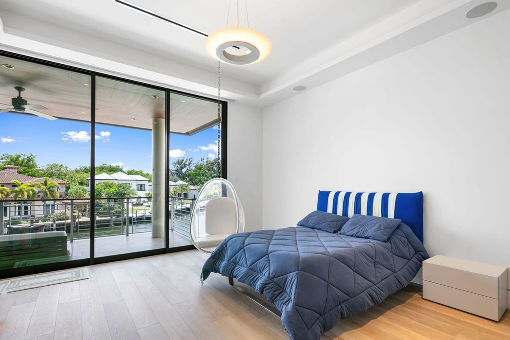 The Fort Lauderdale Home is a stunning estate nestled in the exclusive Bay Colony community perfect for entertaining now available for sale. This home located at 20 Compass Is, Fort Lauderdale, Florida