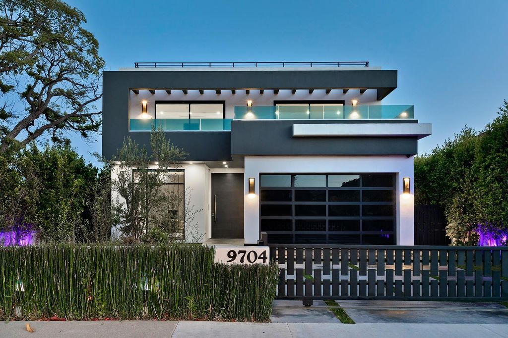 The Resort-like Home in Los Angeles is a sophisticated, high end property in Beverlywood featuring an open floor plan with unobstructed indoor-outdoor flow now available for sale. This home located at 9704 Cashio St, Los Angeles, California