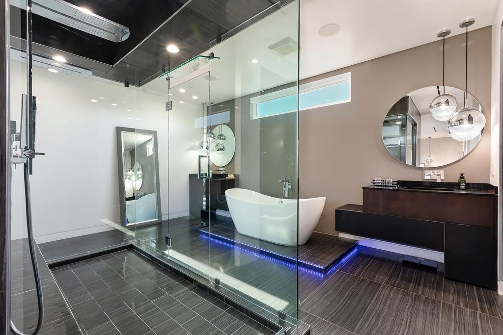 The Resort-like Home in Los Angeles is a sophisticated, high end property in Beverlywood featuring an open floor plan with unobstructed indoor-outdoor flow now available for sale. This home located at 9704 Cashio St, Los Angeles, California
