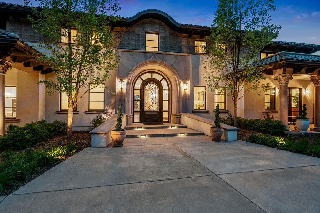  A $9,975,000 traditional Italian villa in Colorado designed by Carlos Alvarez