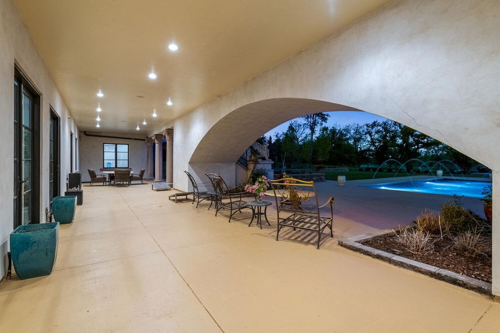  A $9,975,000 traditional Italian villa in Colorado designed by Carlos Alvarez