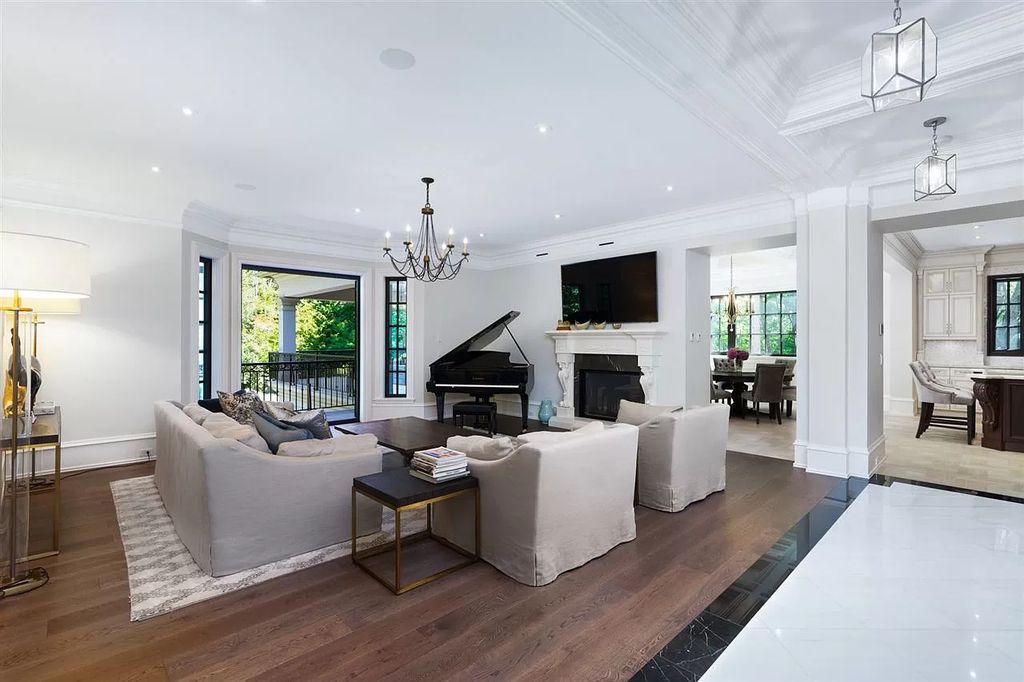 The Splendor French Style Estate in Surrey is one of the best homes on South Surrey's best street now available for sale. This home located at 13839 27th Ave, Surrey, BC V4P 1T2, Canada