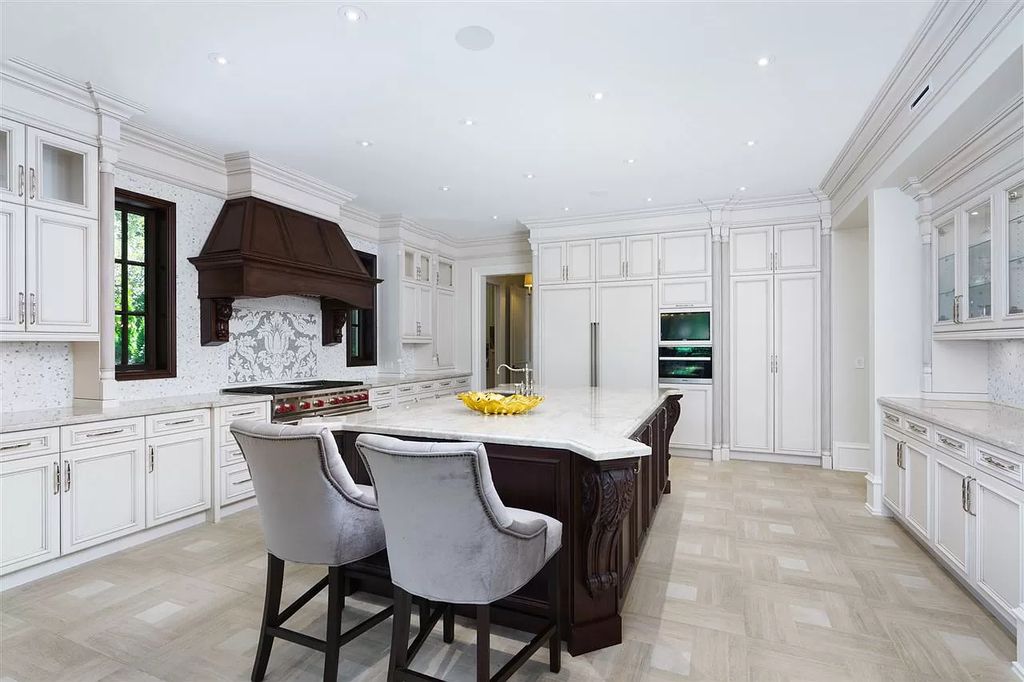 The Splendor French Style Estate in Surrey is one of the best homes on South Surrey's best street now available for sale. This home located at 13839 27th Ave, Surrey, BC V4P 1T2, Canada