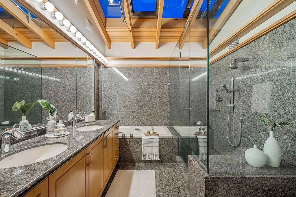 The Spectacular Waterfront Residence in West Vancouver offers the most stunning ocean views now available for sale. This home located at 4470 Ross Cres, West Vancouver, BC V7W 1B2, Canada