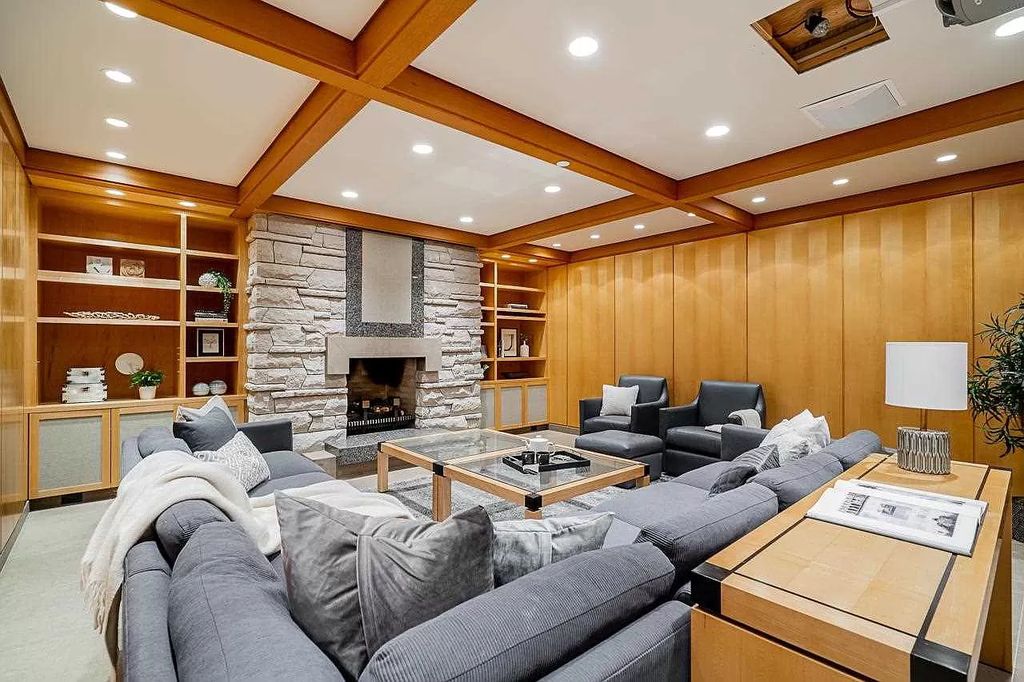 The Spectacular Waterfront Residence in West Vancouver offers the most stunning ocean views now available for sale. This home located at 4470 Ross Cres, West Vancouver, BC V7W 1B2, Canada