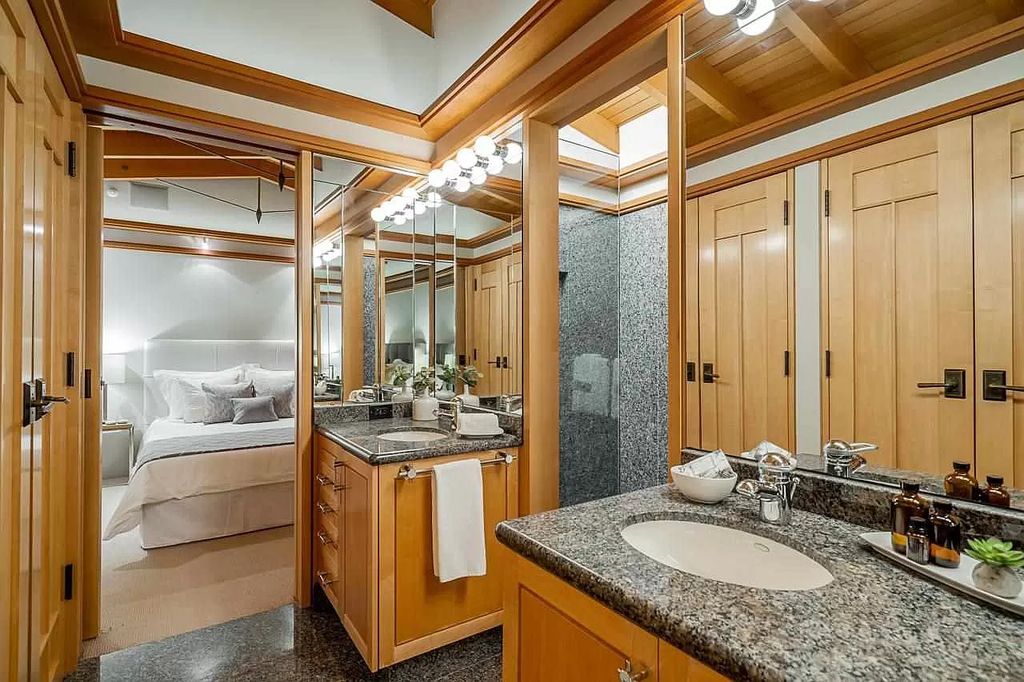 The Spectacular Waterfront Residence in West Vancouver offers the most stunning ocean views now available for sale. This home located at 4470 Ross Cres, West Vancouver, BC V7W 1B2, Canada