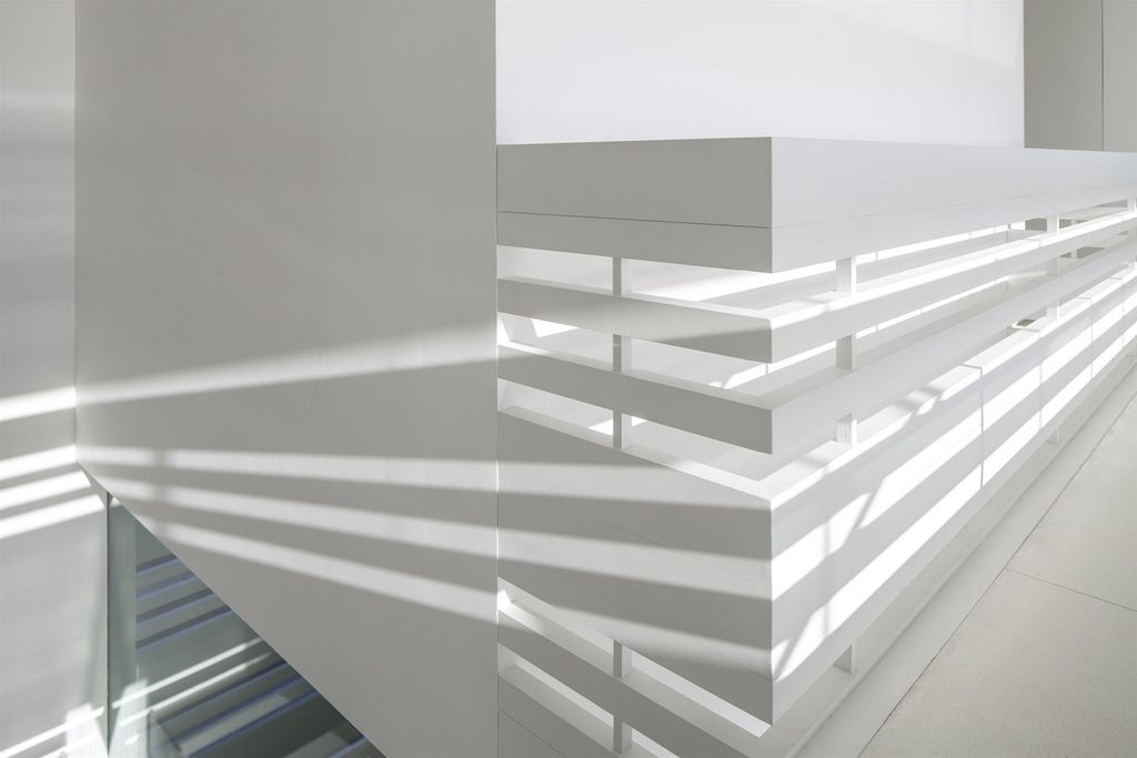 A House by The Sea Features Stripy Aluminium Walls by Pitsou Kedem
