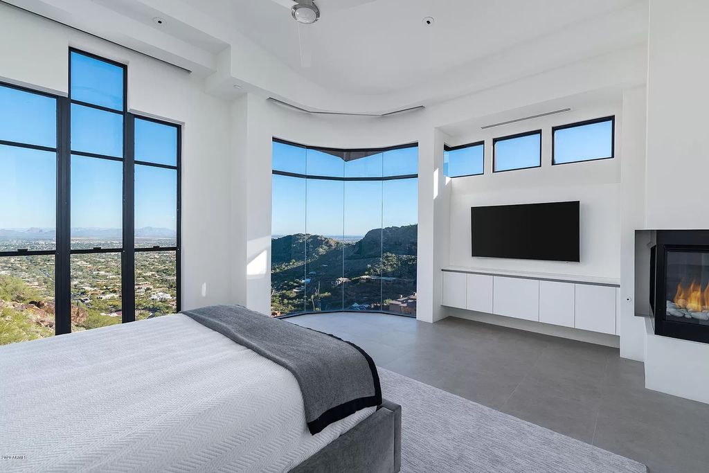 A Pristine Contemporary Masterpiece in Arizona for Sale at $4,695,000