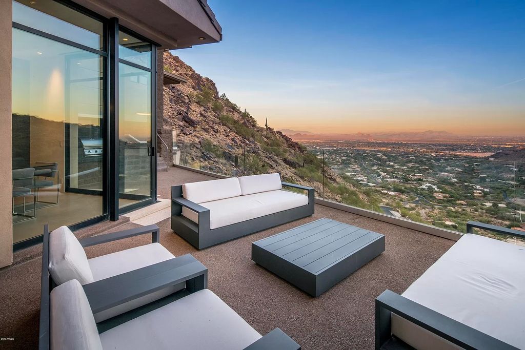 A Pristine Contemporary Masterpiece in Arizona for Sale at 4695000 7