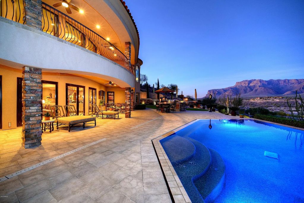 A magnificent Arizona estate has unequaled mountain view asking for 3549 12