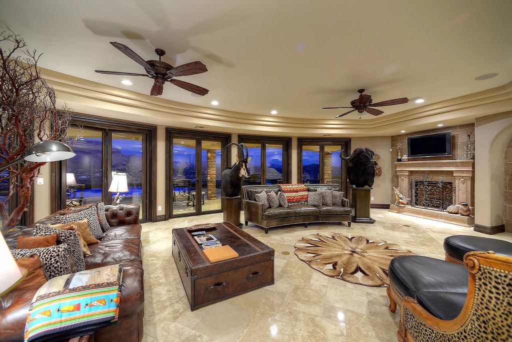 A magnificent Arizona estate has unequaled mountain view asking for 3549 18