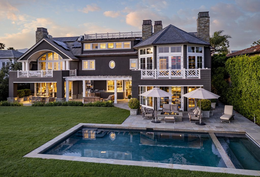 The Traditional Home in Pacific Palisades located at finest location on the Westside is beyond compare offering unparalleled views now available for sale. This home located at 14984 Corona Del Mar, Pacific Palisades, California