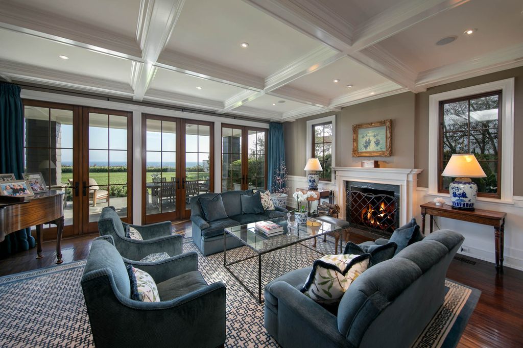 The Traditional Home in Pacific Palisades located at finest location on the Westside is beyond compare offering unparalleled views now available for sale. This home located at 14984 Corona Del Mar, Pacific Palisades, California