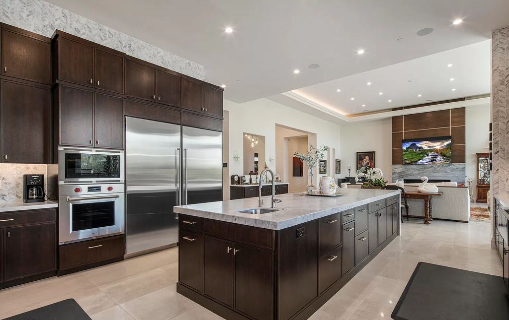 Superb Arizona newly built home at Scottsdale with Pinnacle Peak view listed for $5,200,000