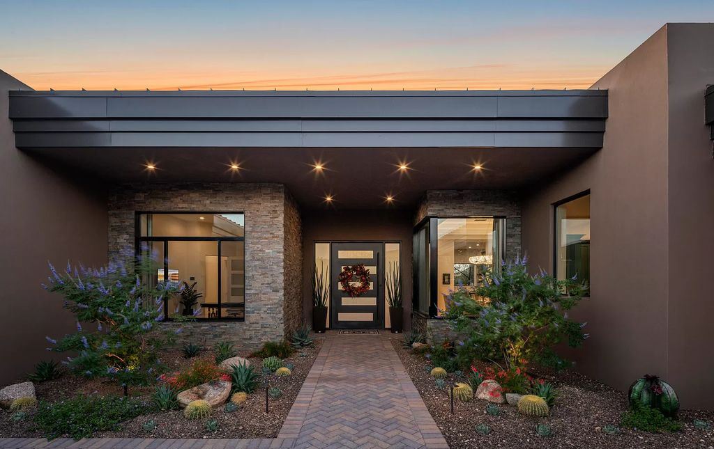 Superb Arizona newly built home at Scottsdale with Pinnacle Peak view listed for $5,200,000