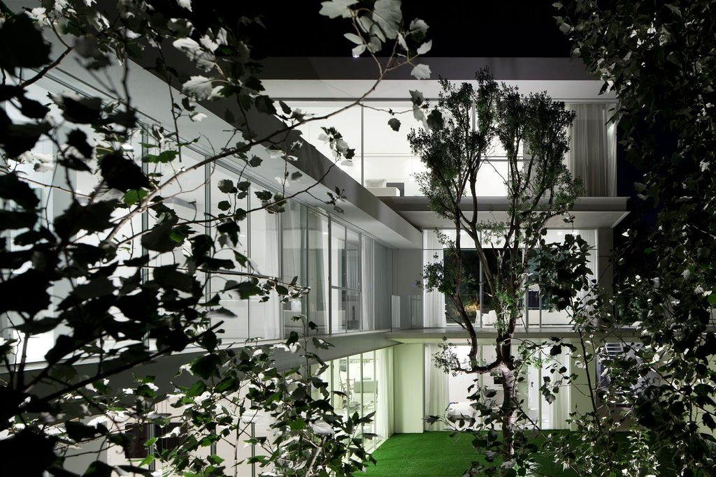 Beautiful Ramat Hasharon House in Israel by Pitsou Kedem Architects 3