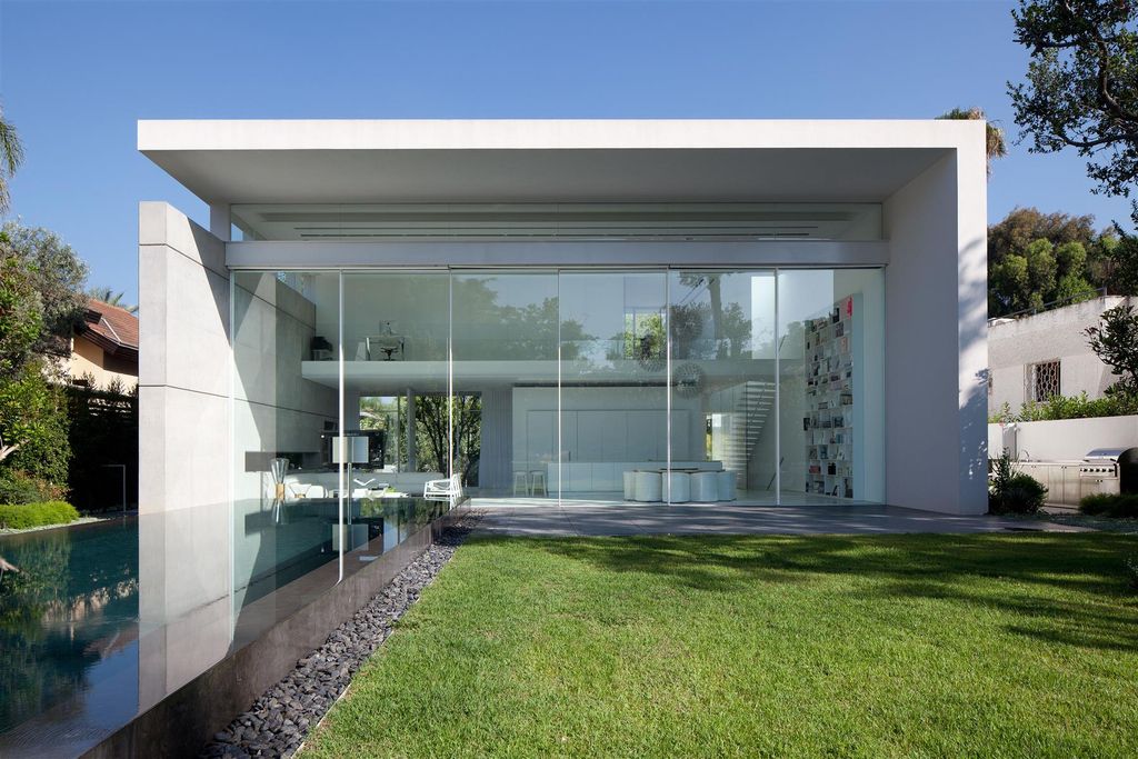Beautiful Ramat Hasharon House in Israel by Pitsou Kedem Architects 7