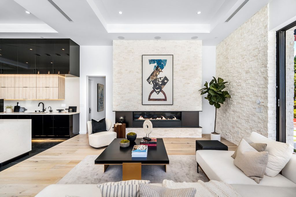 The Home in Los Angeles is an architectural masterpiece and arguably one of the most unique and special properties in LA now available for sale. This home located at 18933 Wells Dr, Tarzana, California