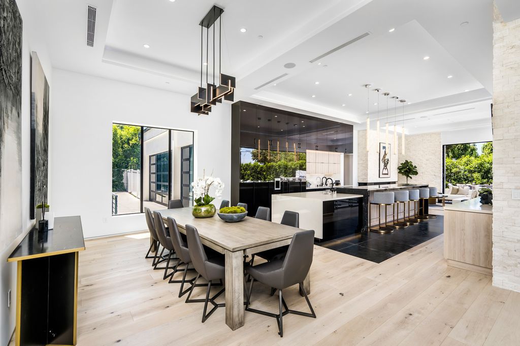 The Home in Los Angeles is an architectural masterpiece and arguably one of the most unique and special properties in LA now available for sale. This home located at 18933 Wells Dr, Tarzana, California