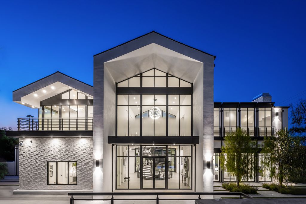The Home in Los Angeles is an architectural masterpiece and arguably one of the most unique and special properties in LA now available for sale. This home located at 18933 Wells Dr, Tarzana, California