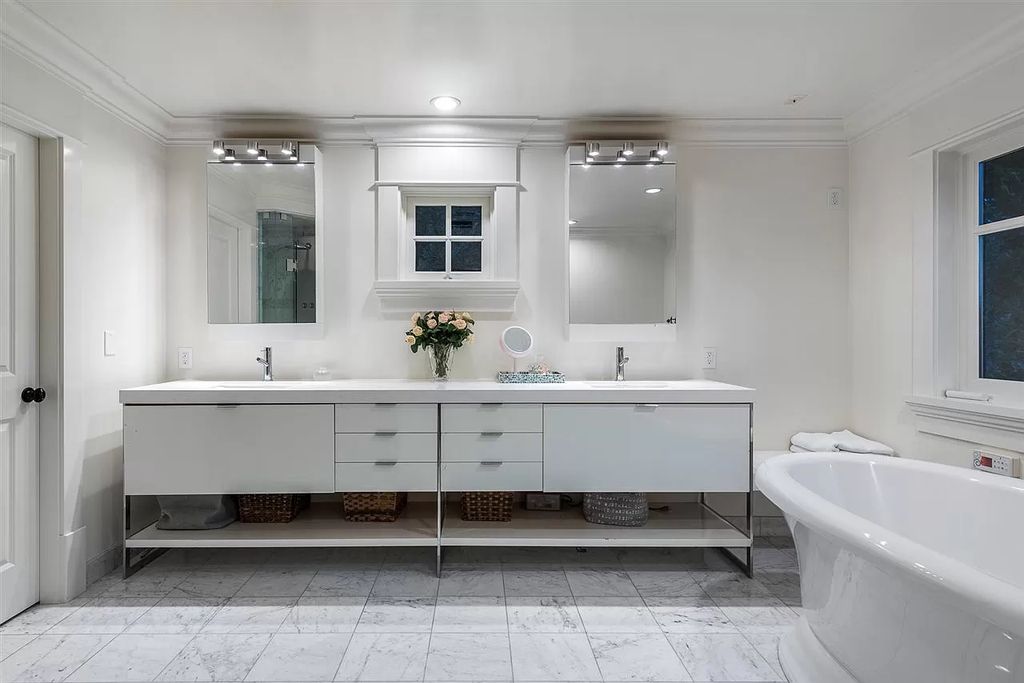 The Breathtaking Gated Altamont Estate is a contemporary custom built family home now available for sale. This home located at 2955 Rosebery Ave, West Vancouver, BC V7V 3A5, Canada
