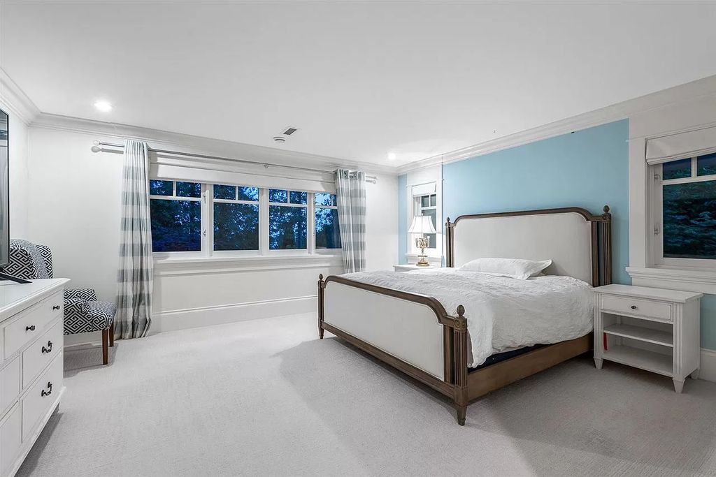 The Breathtaking Gated Altamont Estate is a contemporary custom built family home now available for sale. This home located at 2955 Rosebery Ave, West Vancouver, BC V7V 3A5, Canada