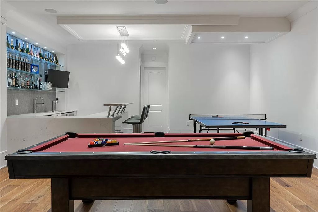 The Enthralling Unparalleled Residence in Surrey is a grand-scale luxury home now available for sale. This home located at 14383 28th Ave, Surrey, BC V4P 2H2, Canada