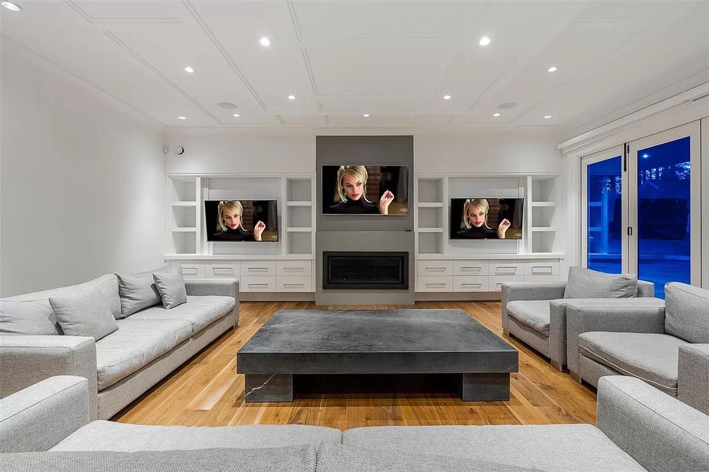 The Enthralling Unparalleled Residence in Surrey is a grand-scale luxury home now available for sale. This home located at 14383 28th Ave, Surrey, BC V4P 2H2, Canada
