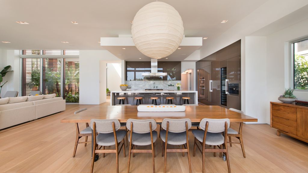 Exquisitely designed residence in Florida with European craftsmanship and bespoke details