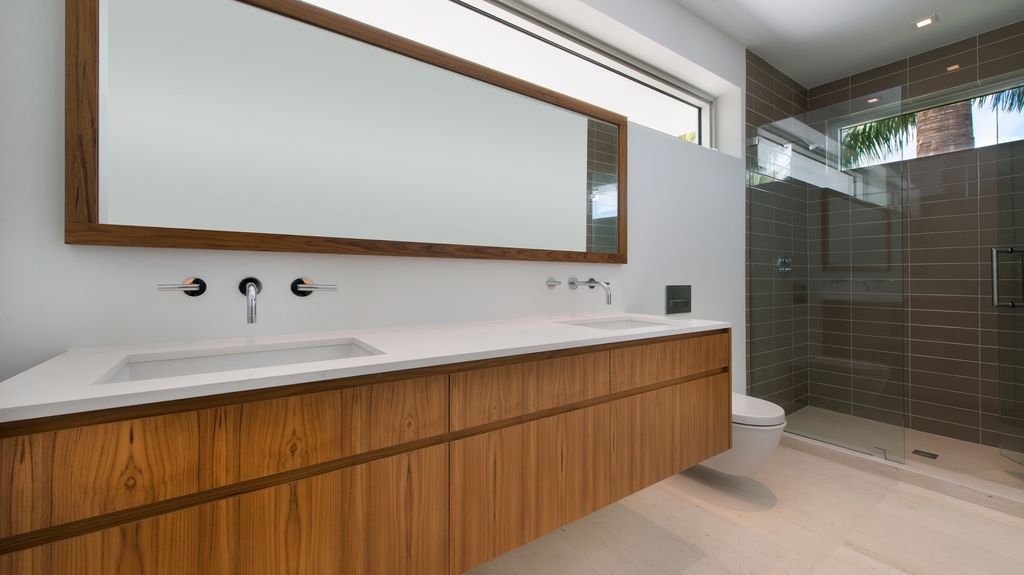 Exquisitely designed residence in Florida with European craftsmanship and bespoke details