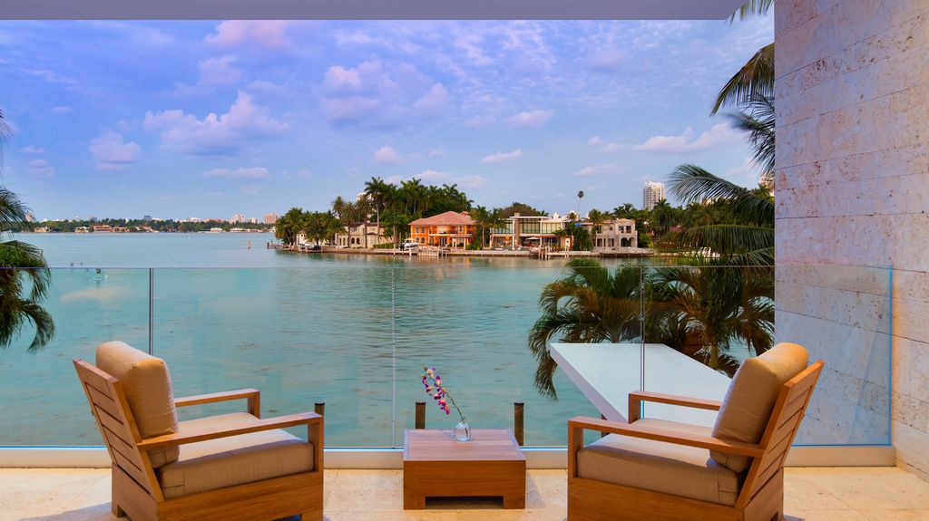 Exquisitely designed residence in Florida with European craftsmanship and bespoke details
