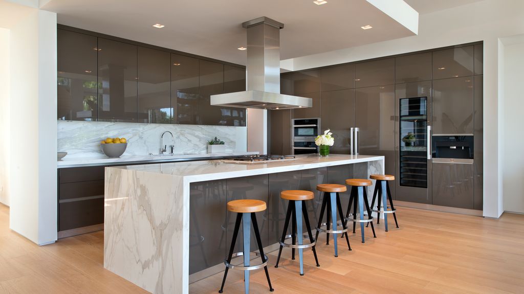 Exquisitely designed residence in Florida with European craftsmanship and bespoke details