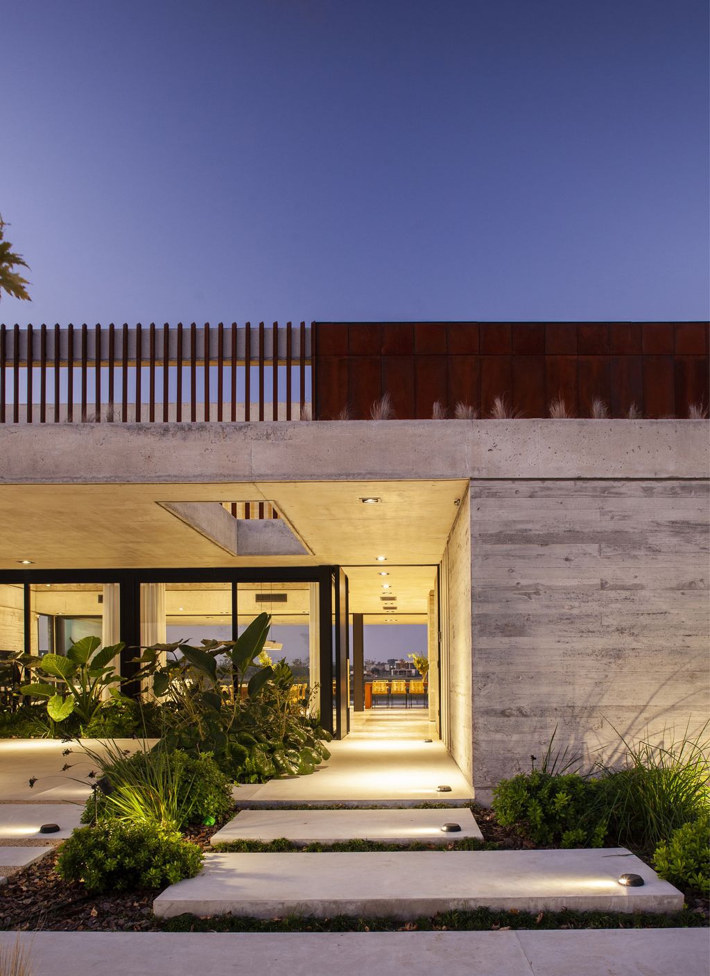 House FG, An Impressive two-level Home in Argentina by DIPA Arquitectos