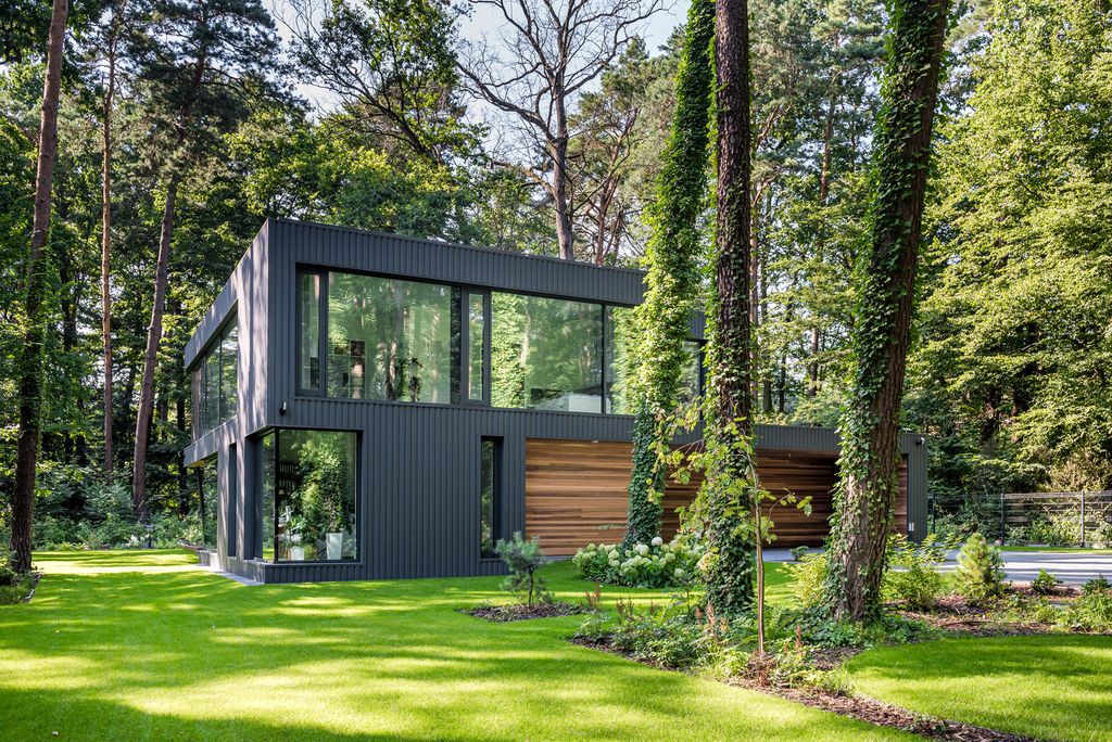 Impressive House Blended Into The Forest in Poland by Z3Z ARCHITEKCI 4