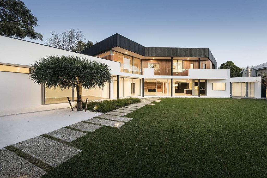 Luxurious Dalkeith Residence in Australia by Hillam Architects 9