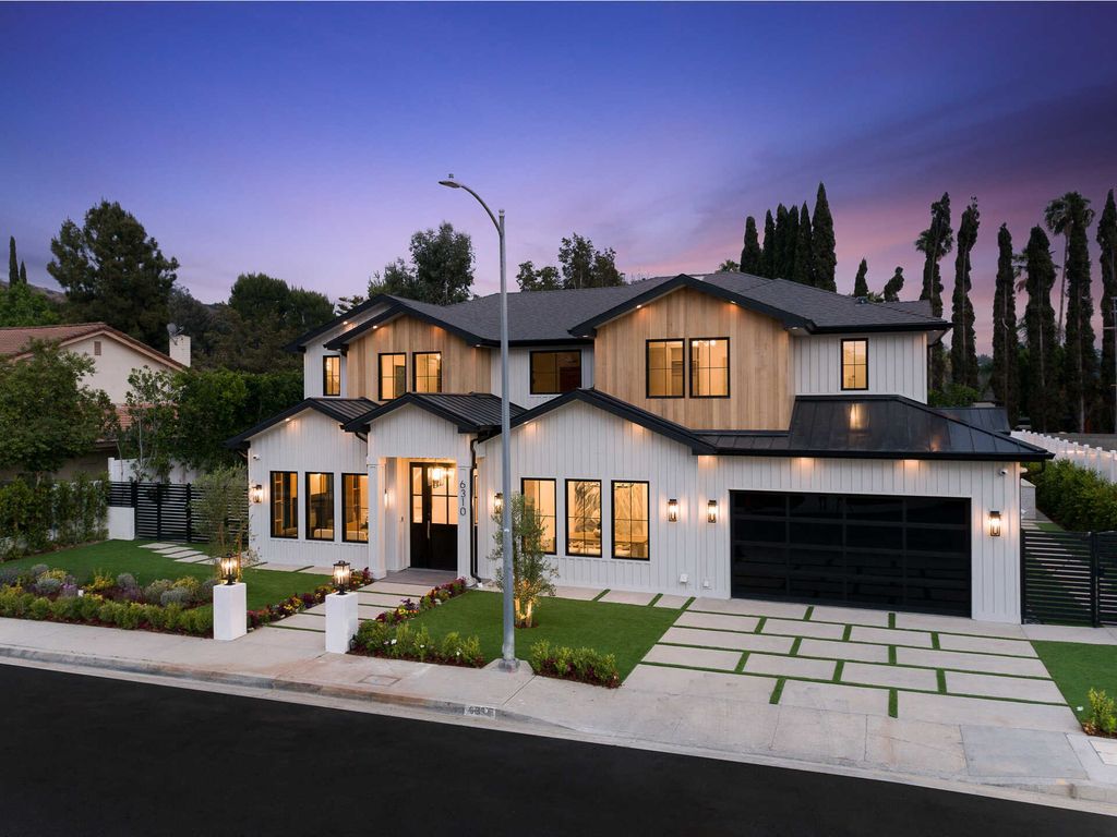 The Farmhouse in Los Angeles is a newly constructed modern property with sweeping views of the iconic Hollywood Sign now available for sale. This home located at 6310 Mirror Lake Dr, Los Angeles, California