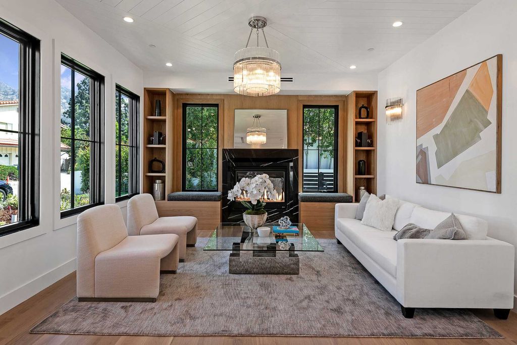 The Farmhouse in Los Angeles is a newly constructed modern property with sweeping views of the iconic Hollywood Sign now available for sale. This home located at 6310 Mirror Lake Dr, Los Angeles, California