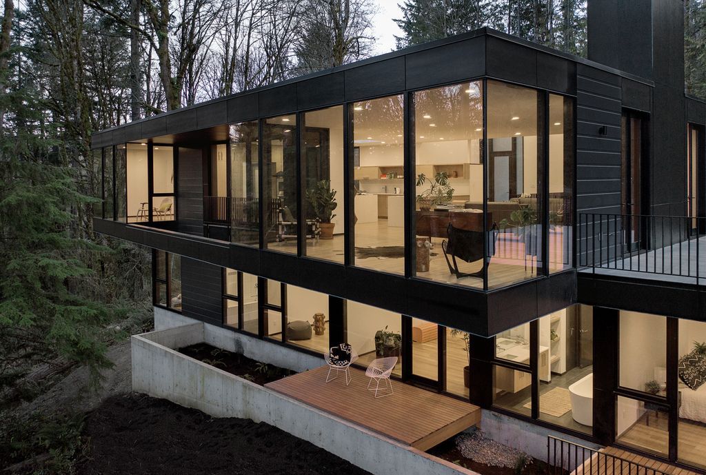 Prominent Royal residence in Portlands Forest Park by Kaven Architecture 1 1