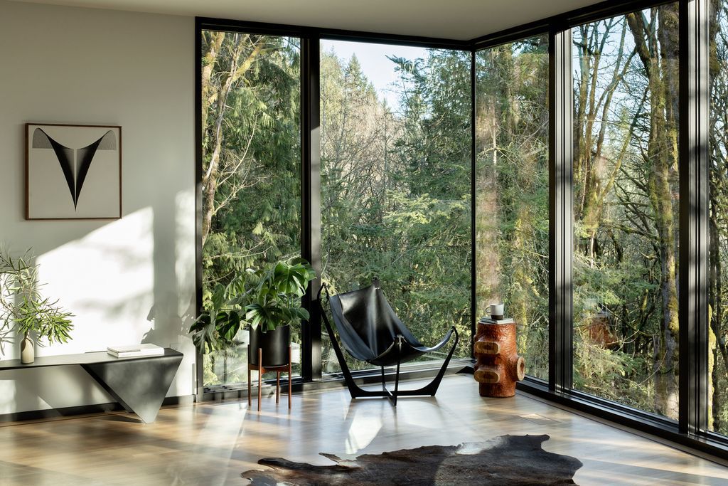Prominent Royal residence in Portlands Forest Park by Kaven Architecture 11 1