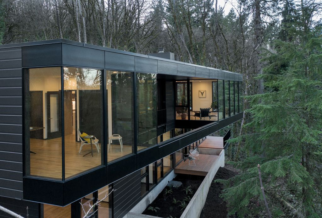 Prominent Royal residence in Portland's Forest Park by Kaven Architecture