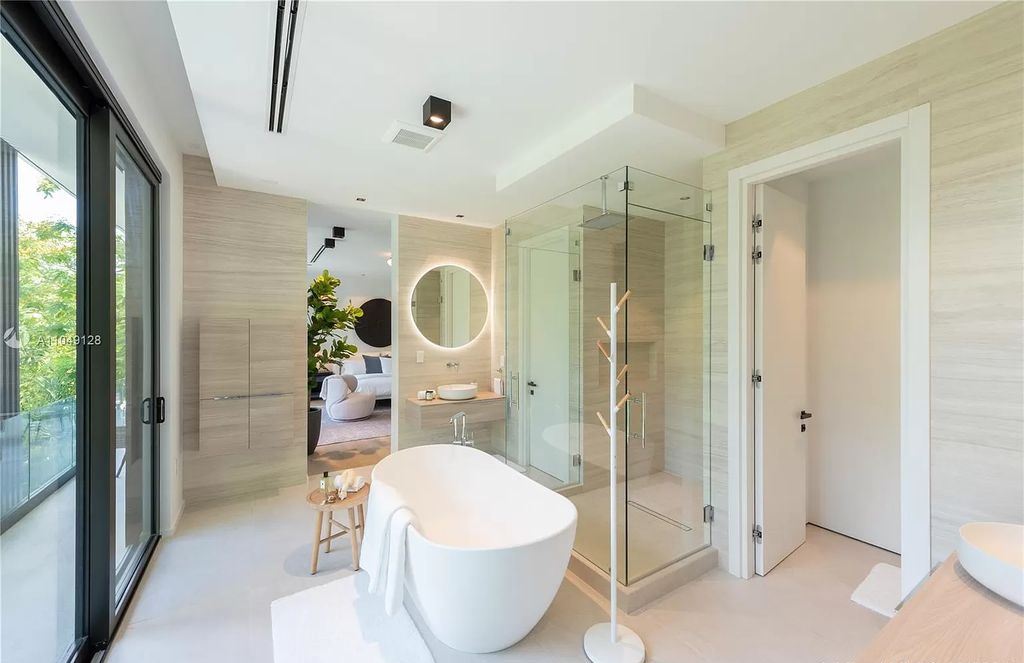 The Modern Home in Miami Beach is a Spectacular new construction located on exclusive Hibiscus Island in South Beach now available for sale. This home located at 118 W 4th Ct, Miami Beach, Florida