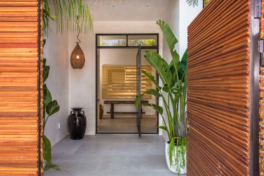 Stunning anticipated home by Kim Gordon design with Venice beach vibe in California