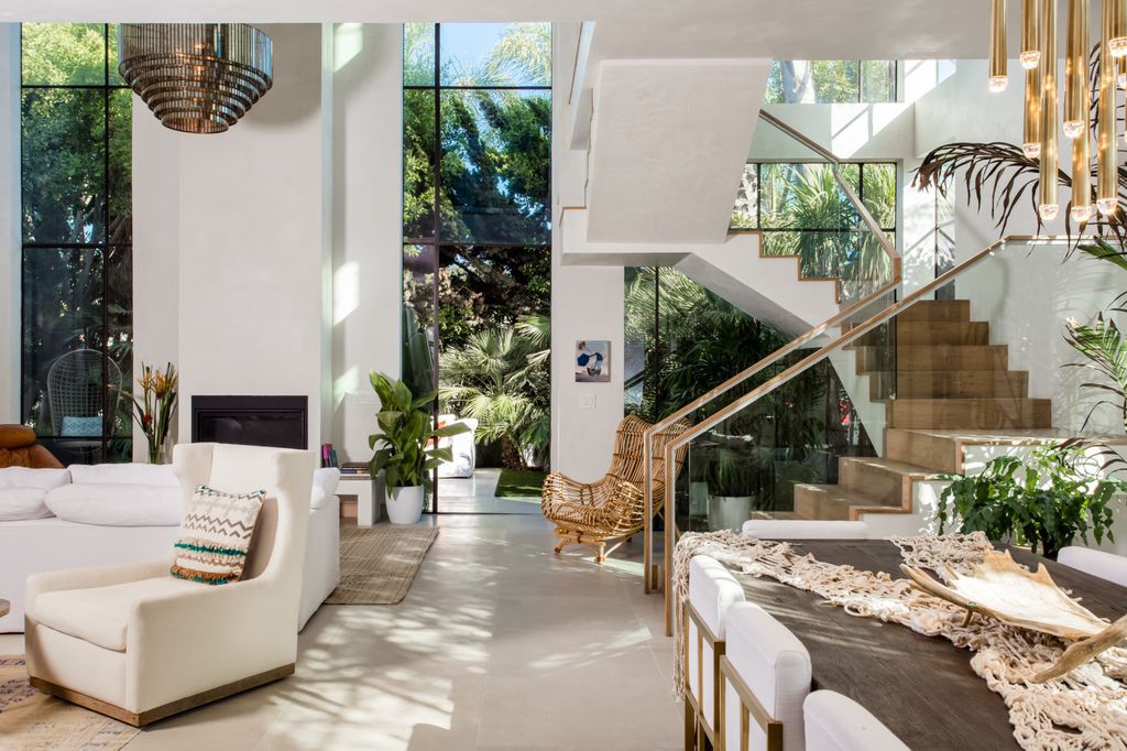 Stunning anticipated home by Kim Gordon design with Venice beach vibe in California
