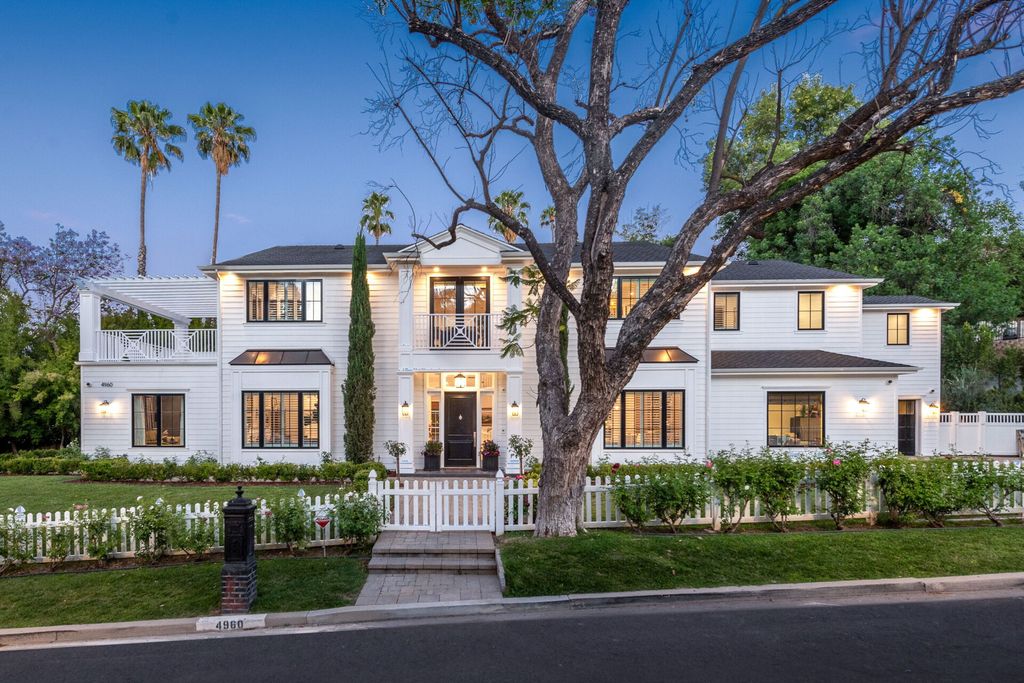The Home in Tarzana is an exceptional home feels like it belongs on an East Coast seaside clifftop offers the ultimate pandemic paradise now available for sale. This home located at 4960 Amigo Ave, Tarzana, California