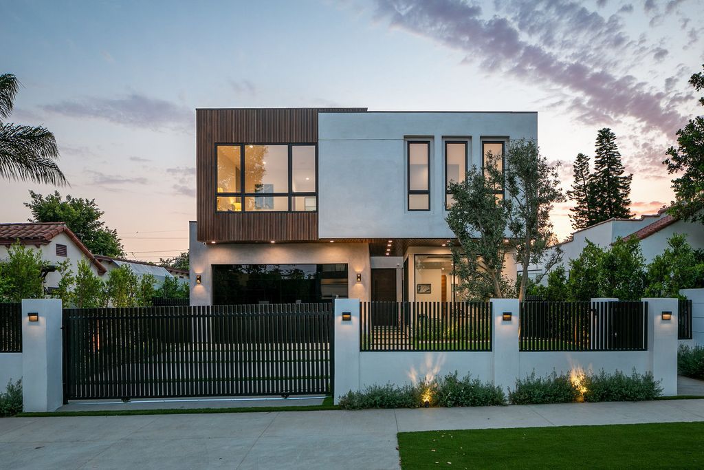 The Los Angeles Home is exquisite new construction modern gem offers sweeping open floorplan with a grand entrance now available for sale. This home located at 729 N Kilkea Dr, Los Angeles, California