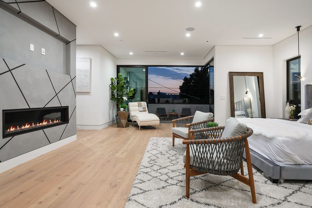 The Los Angeles Home is exquisite new construction modern gem offers sweeping open floorplan with a grand entrance now available for sale. This home located at 729 N Kilkea Dr, Los Angeles, California