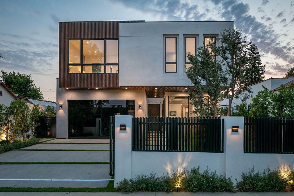 The Los Angeles Home is exquisite new construction modern gem offers sweeping open floorplan with a grand entrance now available for sale. This home located at 729 N Kilkea Dr, Los Angeles, California